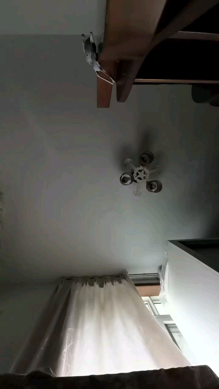 有点紧张，左手后面漏了几个音。