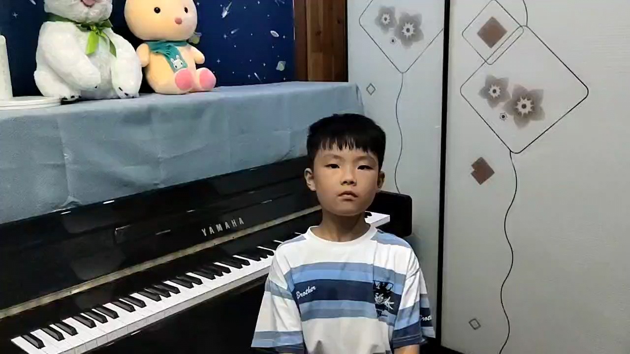 浅弹一下，还请指点。（第一次发视频）