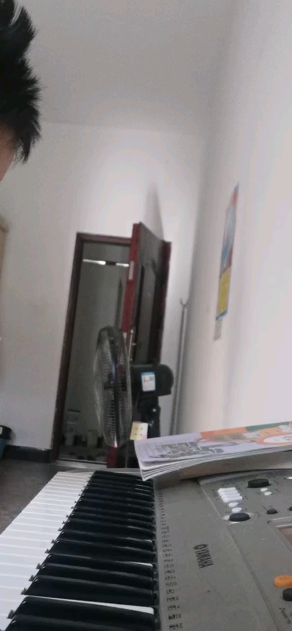 第1次完整的弹下一首歌，也是第1次用这个软件。，请大师多指点。