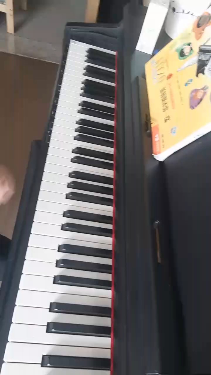 钢琴二级新手练了3周极限了