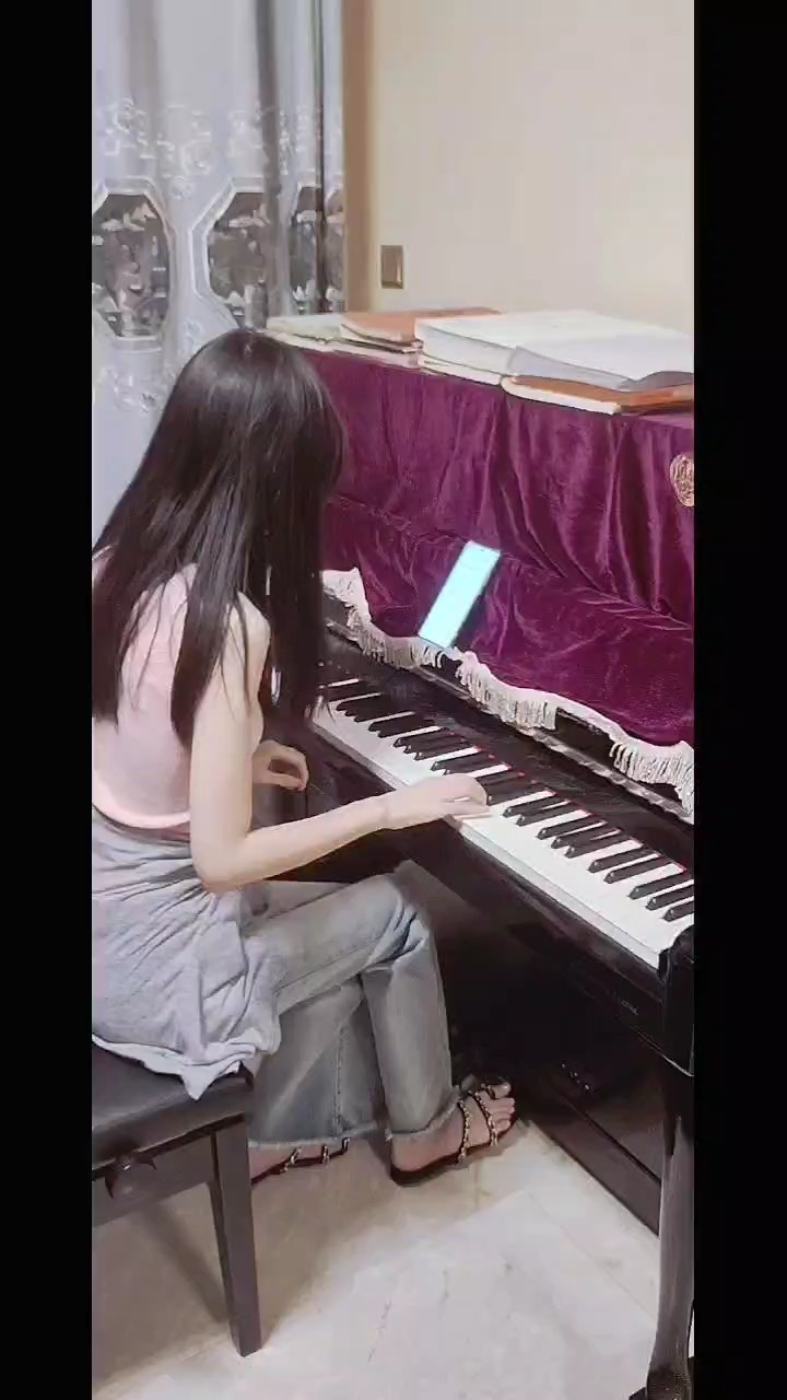 像烟火爱过奔向星空不怕痛