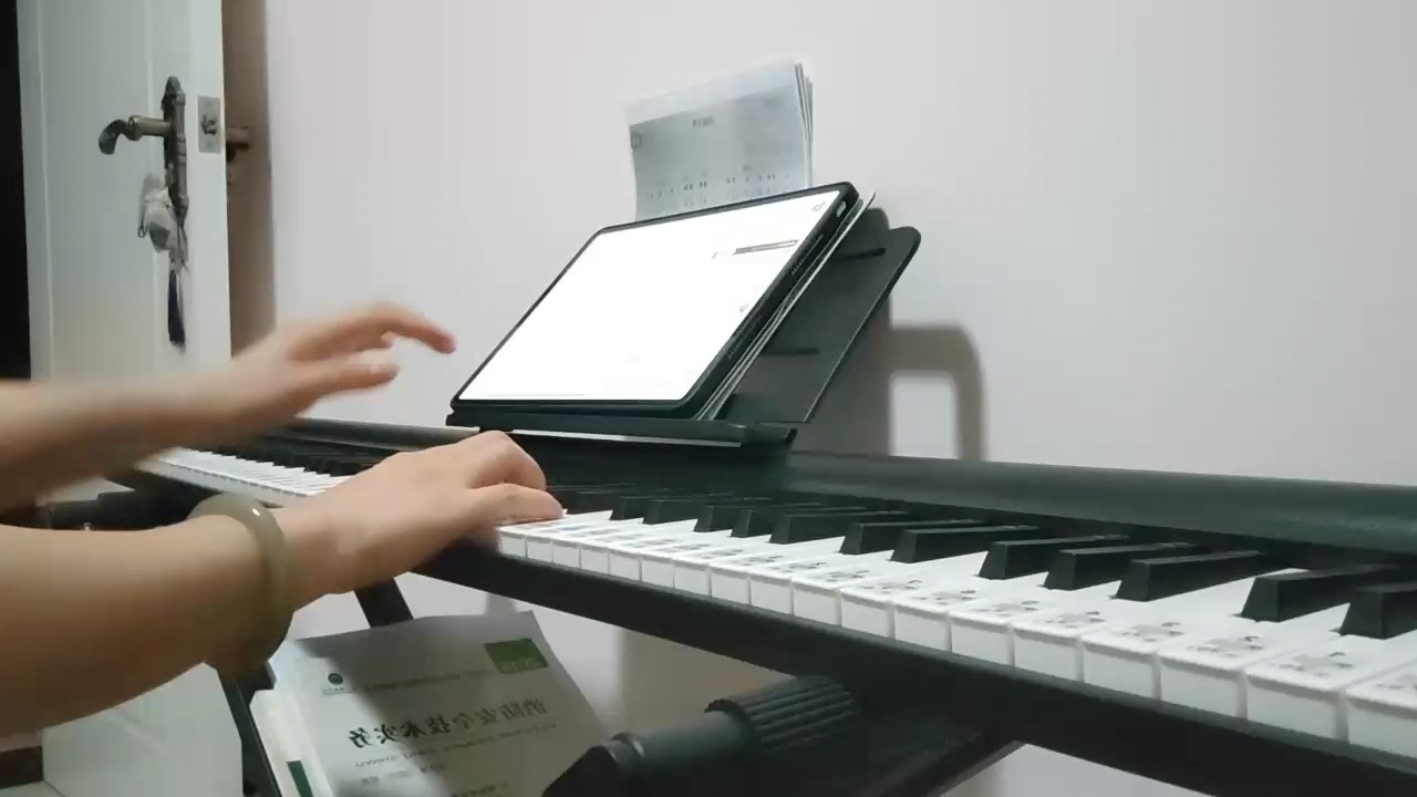 坚持练琴，每天进步一点点