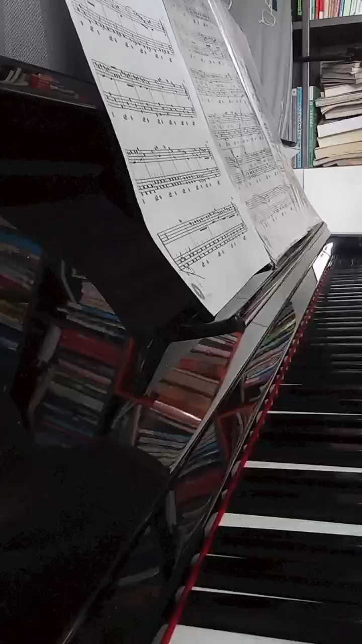 我是(朝阳[已死勿扰])她弟，热爱种植的加关注，可分享自家成果，我家种🍇🍈🍉🍊🍋🍌🍍🍎🥑🍅🥝🍓🍒🍑🍐🍏🍆🥔🥕🌽🌶️🥒🍄🥜🌰