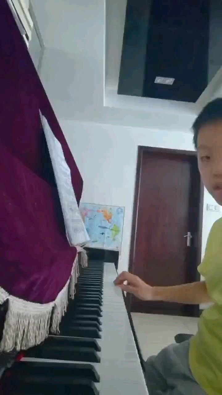 第一次在小号上发视频哈😇，有点瑕疵别喷😂🤫