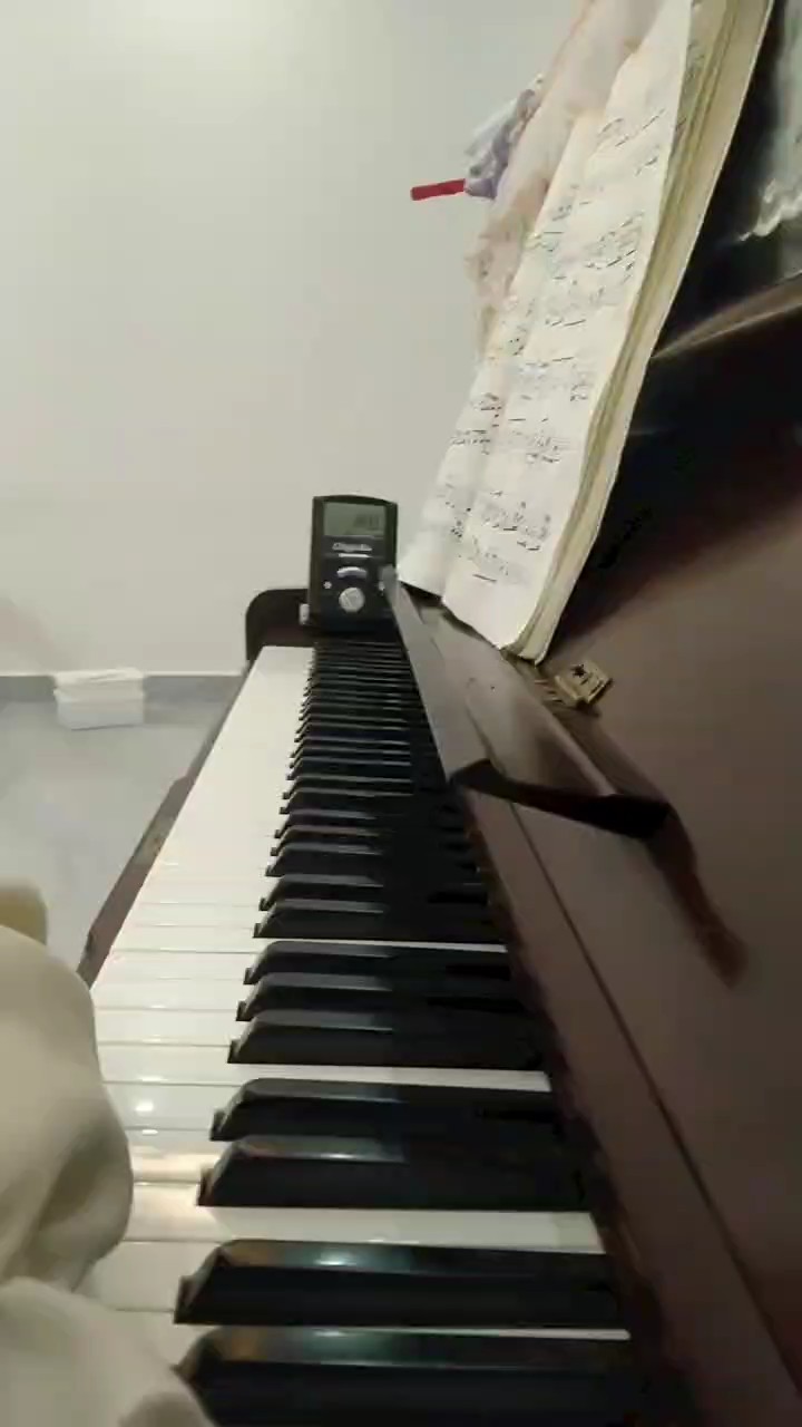 初学者，乱弹的，不喜勿喷，谢谢啦₍˄·͈༝·͈˄*₎◞ ̑̑(˃ ⌑ ˂ഃ )😅😀🤗🙃😋😗😚😓
