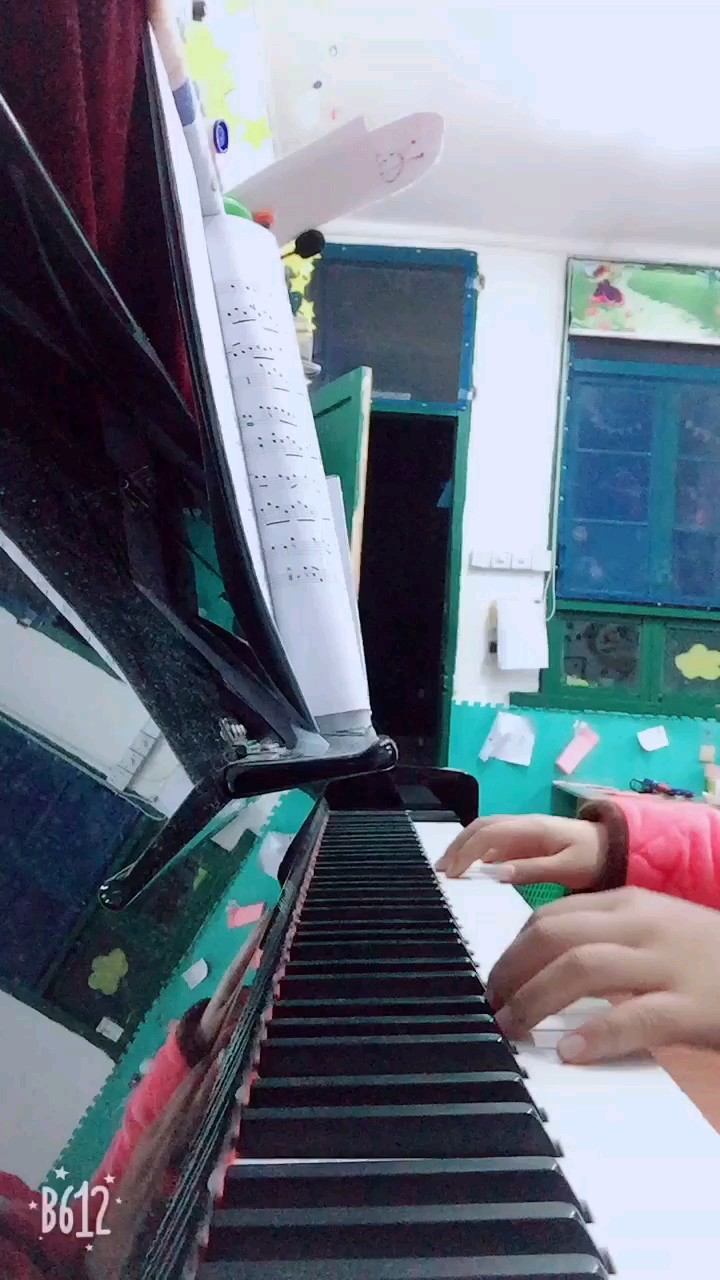 好久没弹琴了！