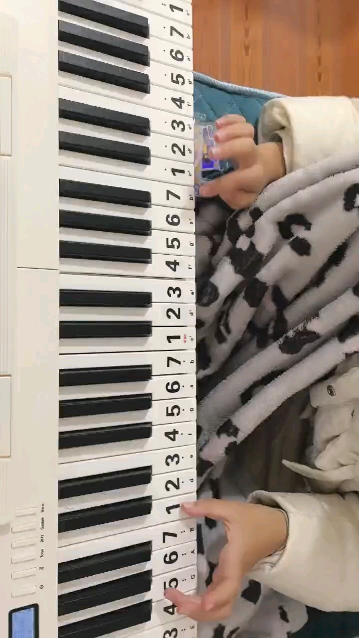 小孩子第一次玩，手法请忽略