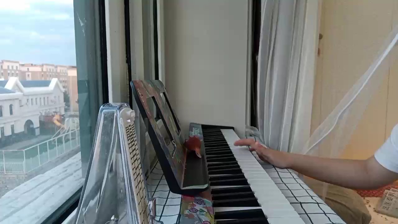 以前的一个视频，发出来看看。（手型不好，见谅）