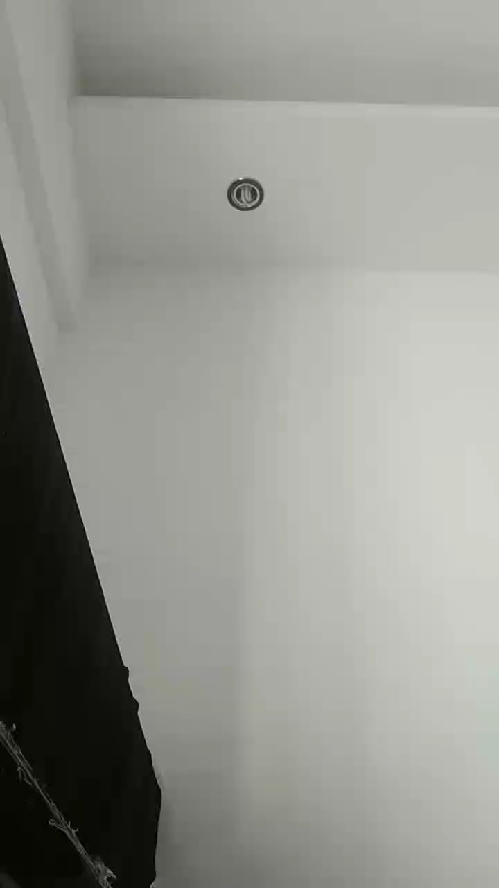 将就着听吧
