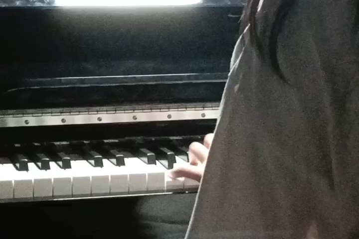 宁静的夜晚 孤零零的自己......