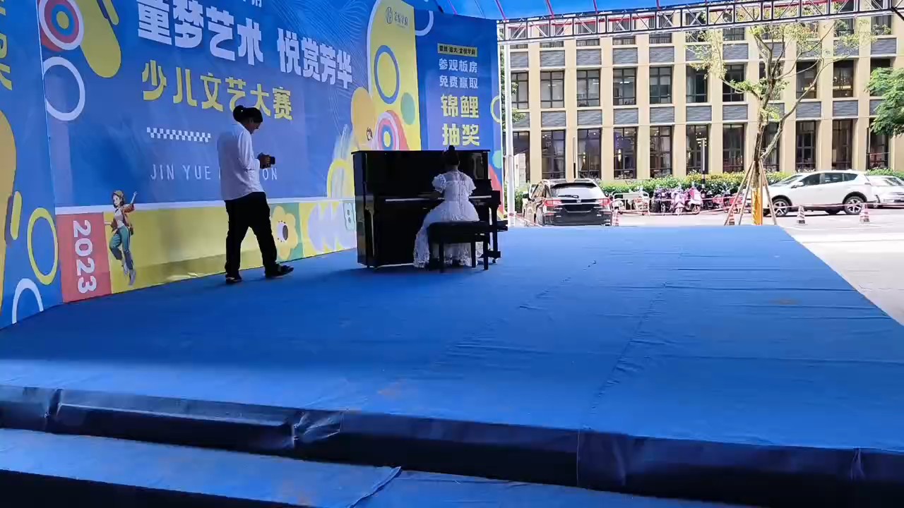 练了好久才练出来。