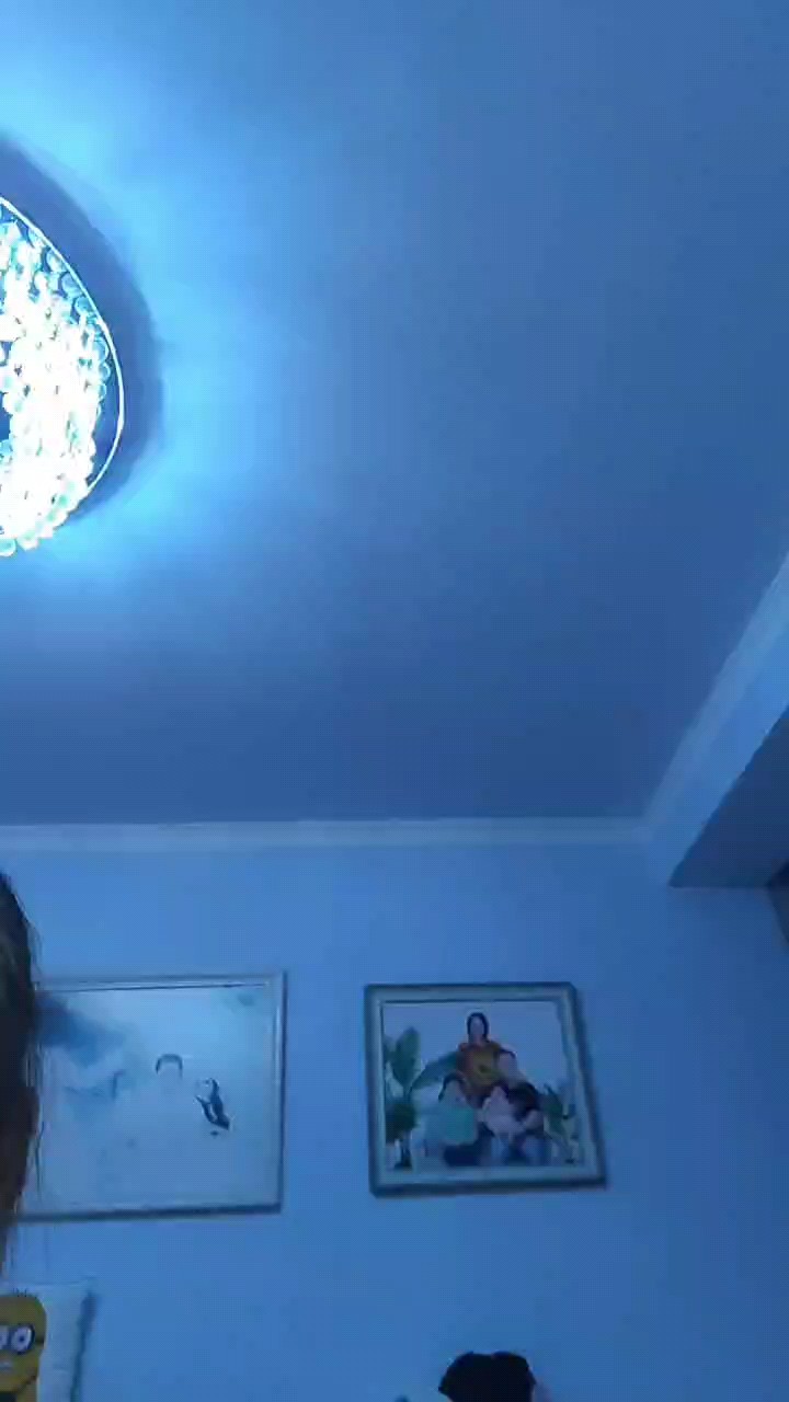 刚学钢琴，有些不熟练，有很多错的地方，请大家多多关照，左手的还不会呢^_^