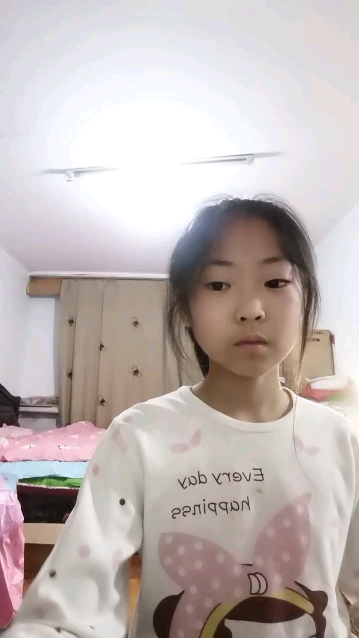 我只弹了右手