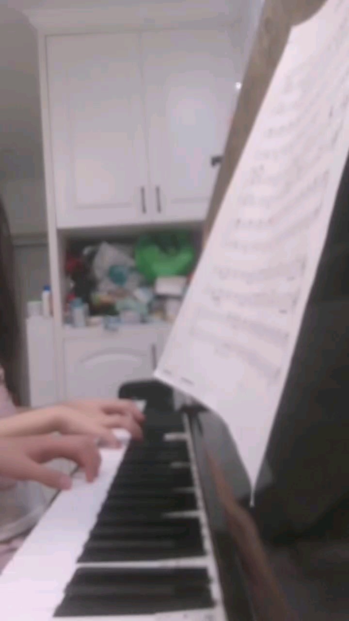 嘿嘿嘿😁和姐姐一起四手连弹咯，练了好久