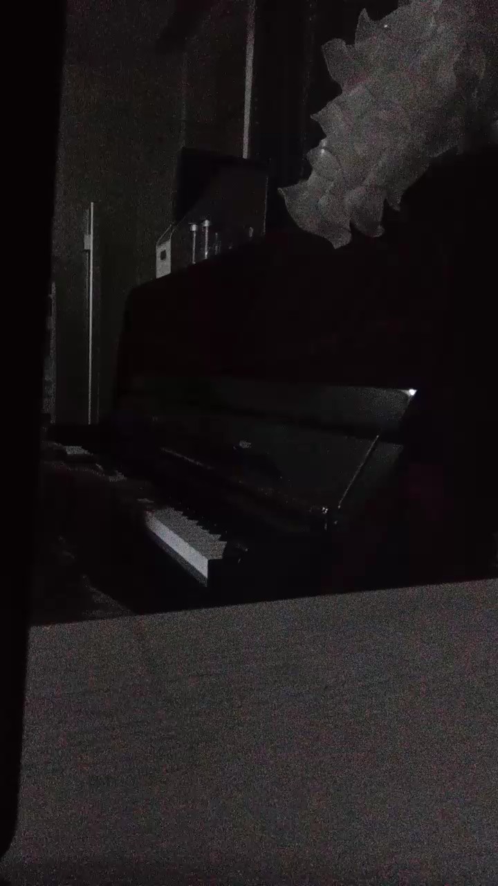 “不甘犹豫中，冷漠是原罪”