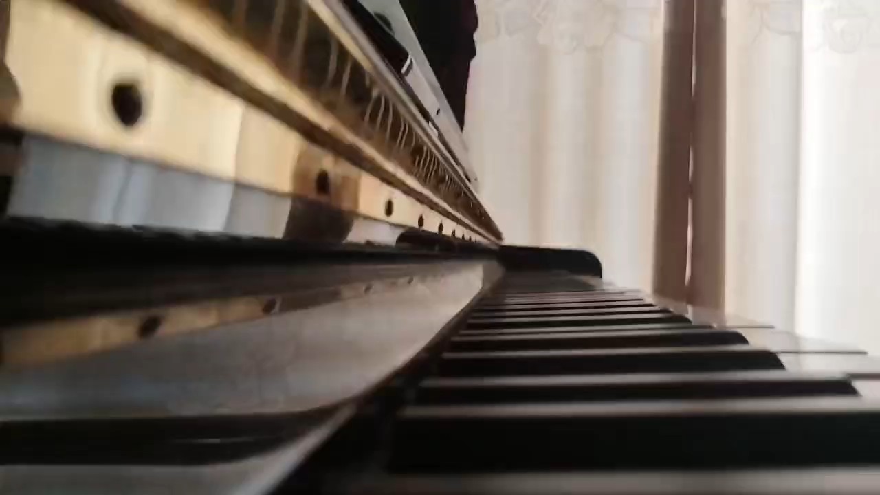 跟着感觉弹的，很简略