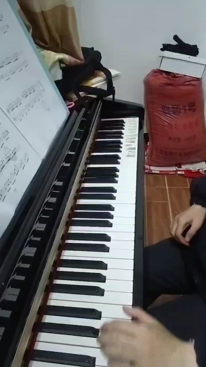 请观看