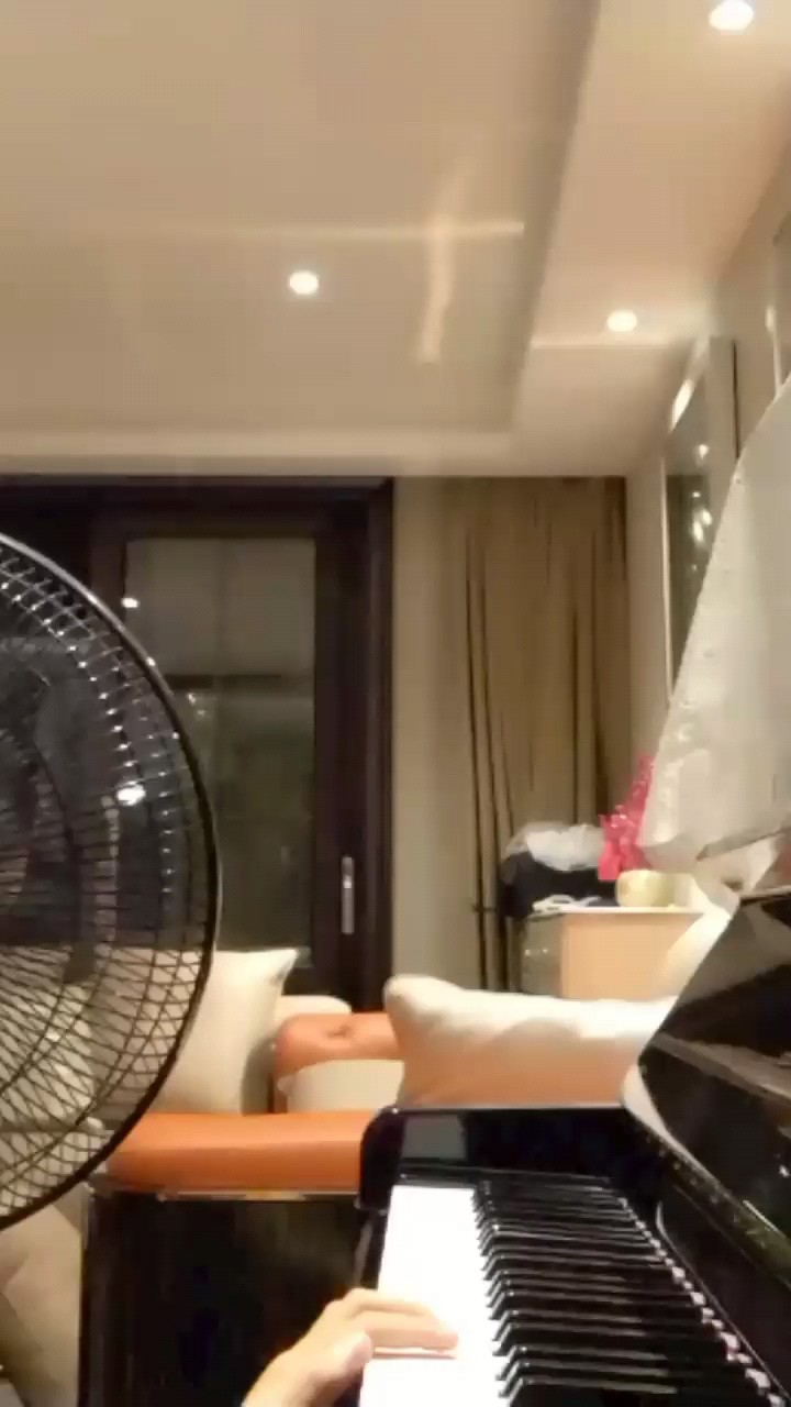 有什么错误的地方，就在凭论区告诉我。