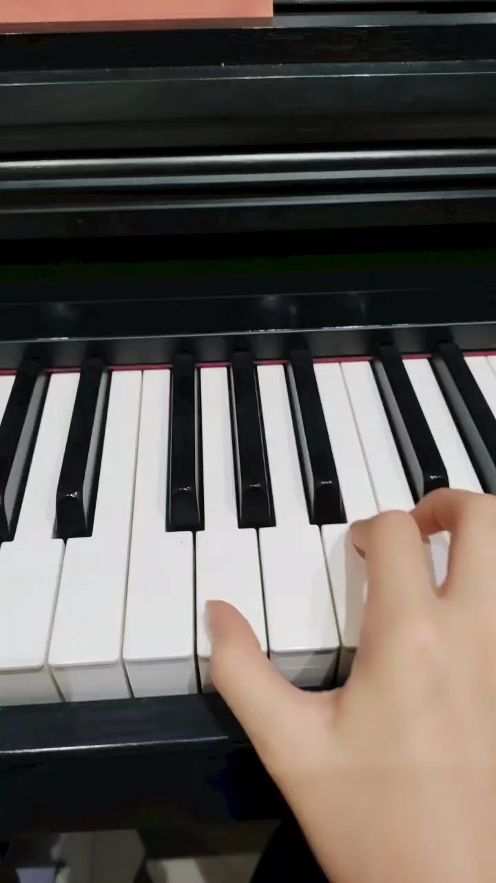 暂时只会弹右手请理解一下谢谢