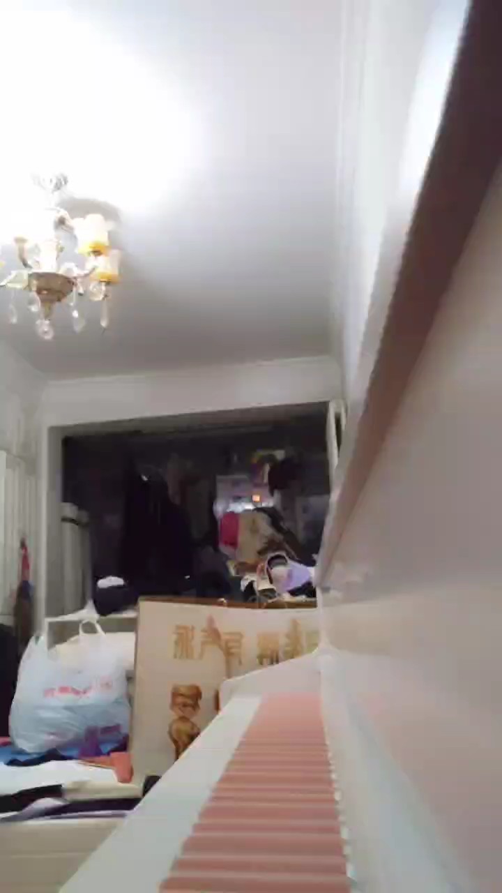 刚刚弹了力右手的，现在这是左手的，没有练双手的，谢谢关注