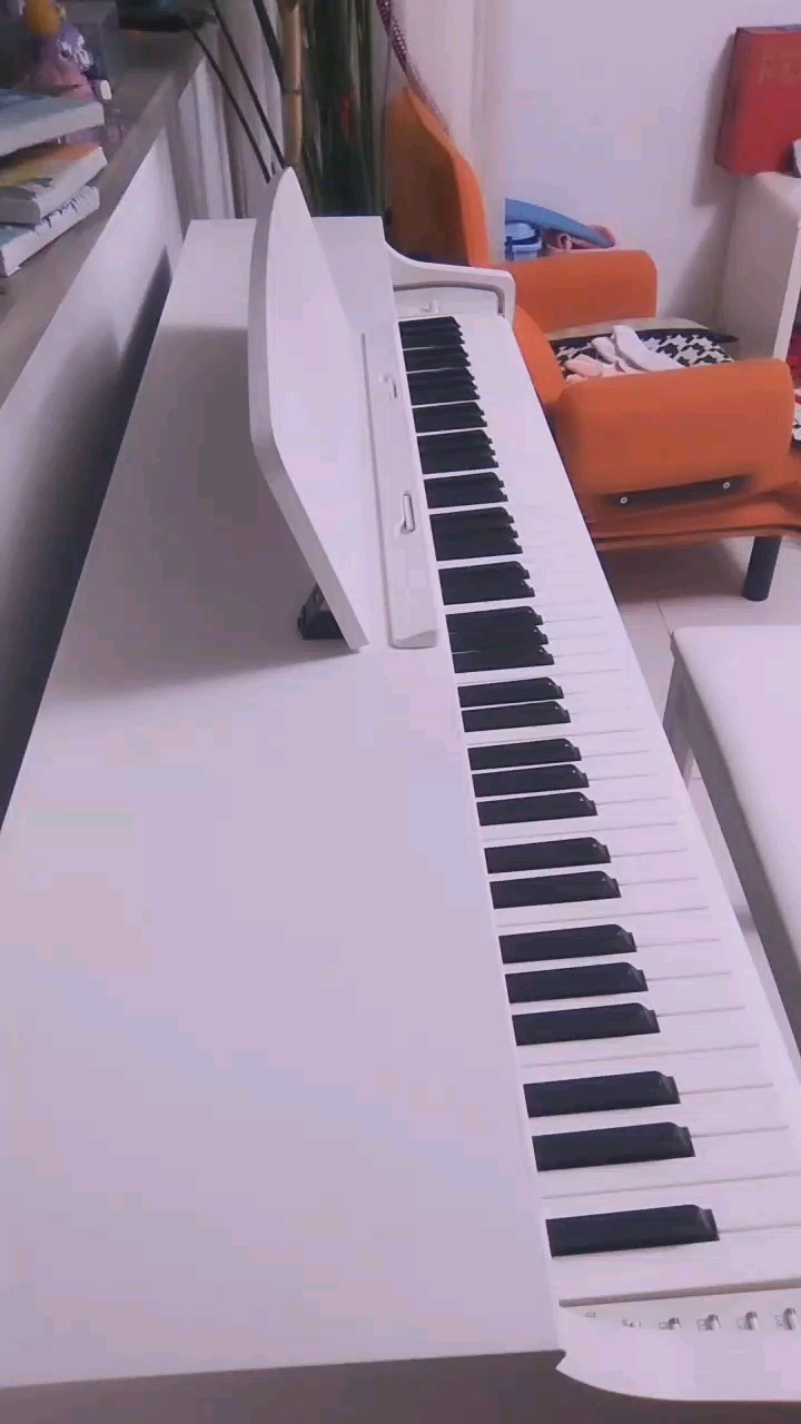 有好几个错了音，多担待哈。以后会发更好的。