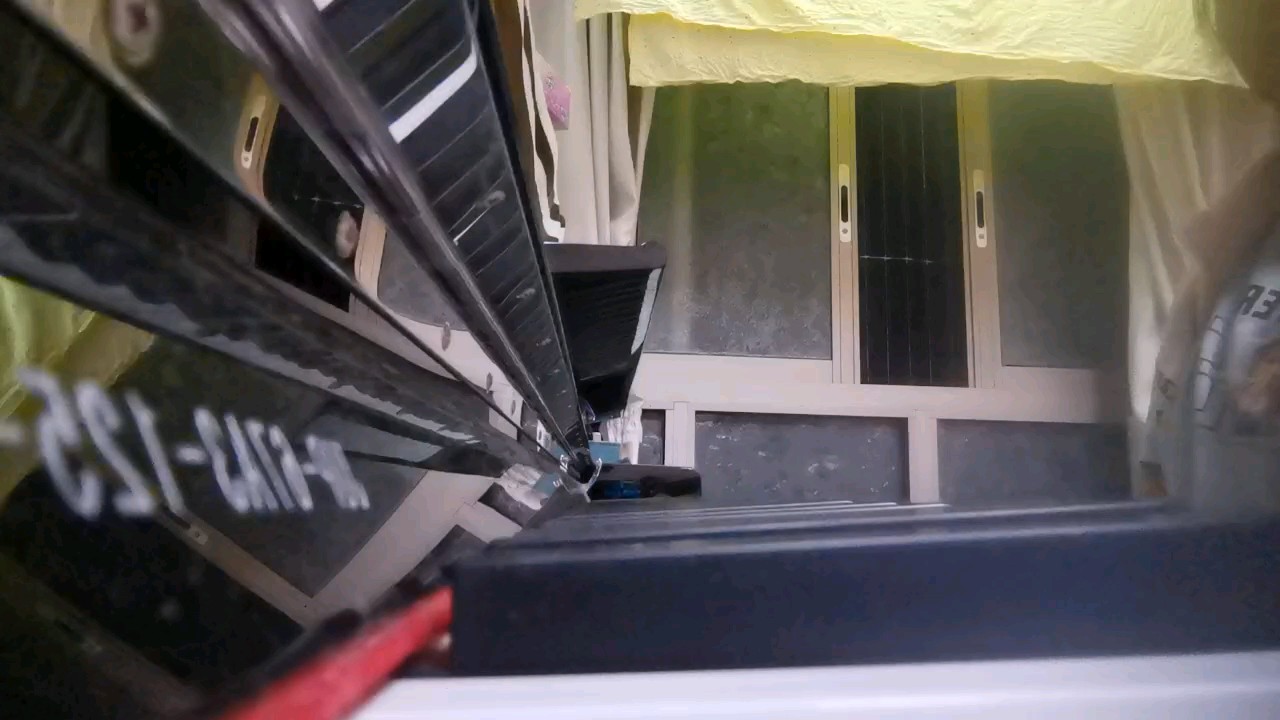 一首比较简单的作品可能会有点乱，因为是刚刚想出来的，没有进行过调整，轻喷🤧