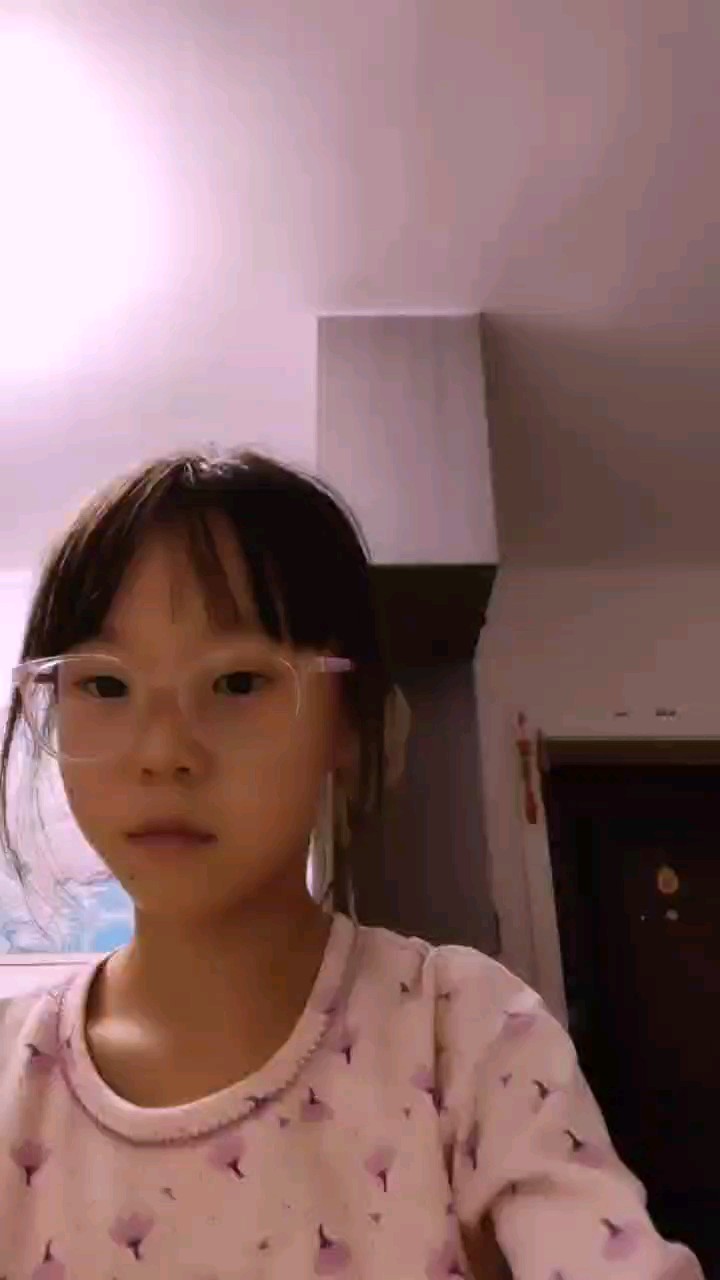 随便弹的一段弹的有点不好(╥ω╥`)