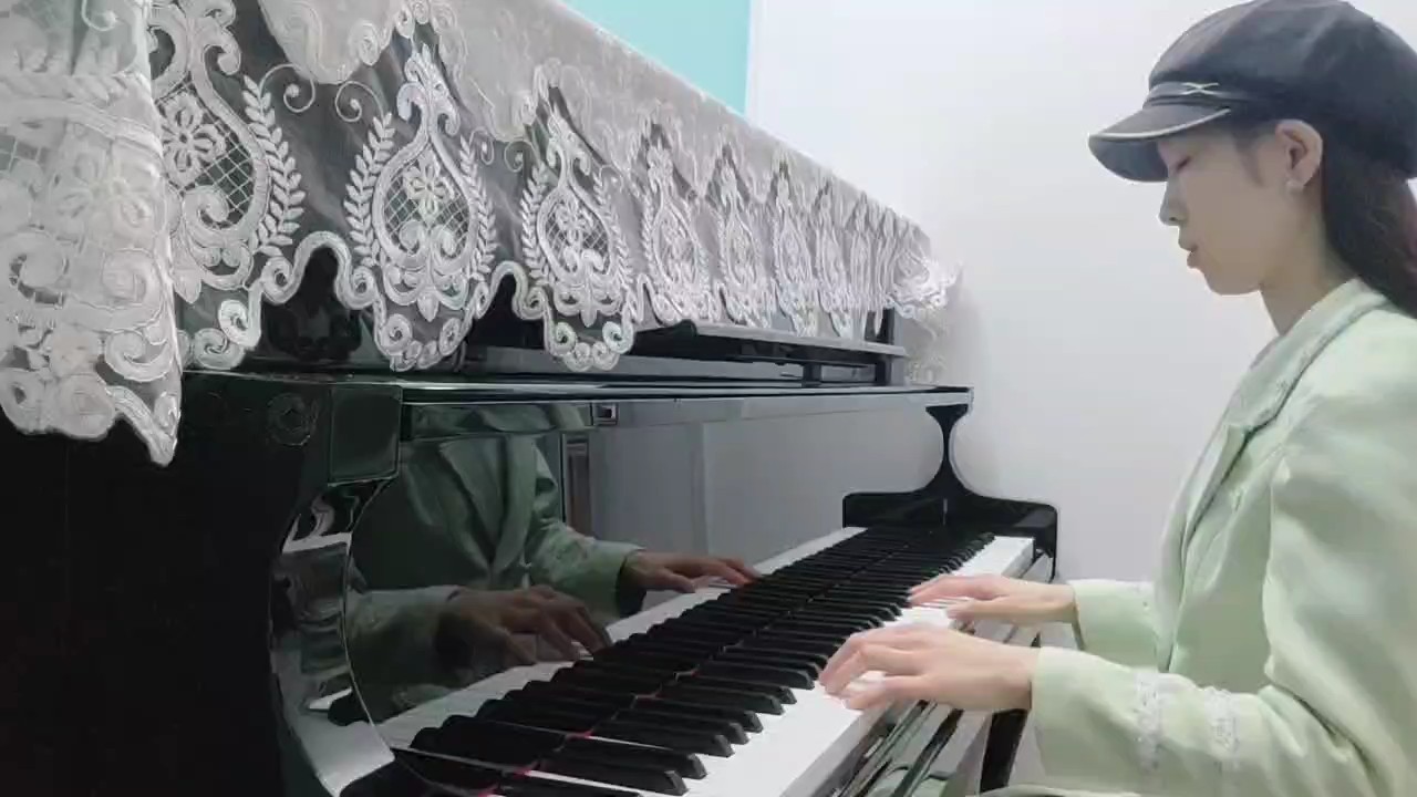 最美的不是下雨天，是曾与你躲过雨的屋檐☔