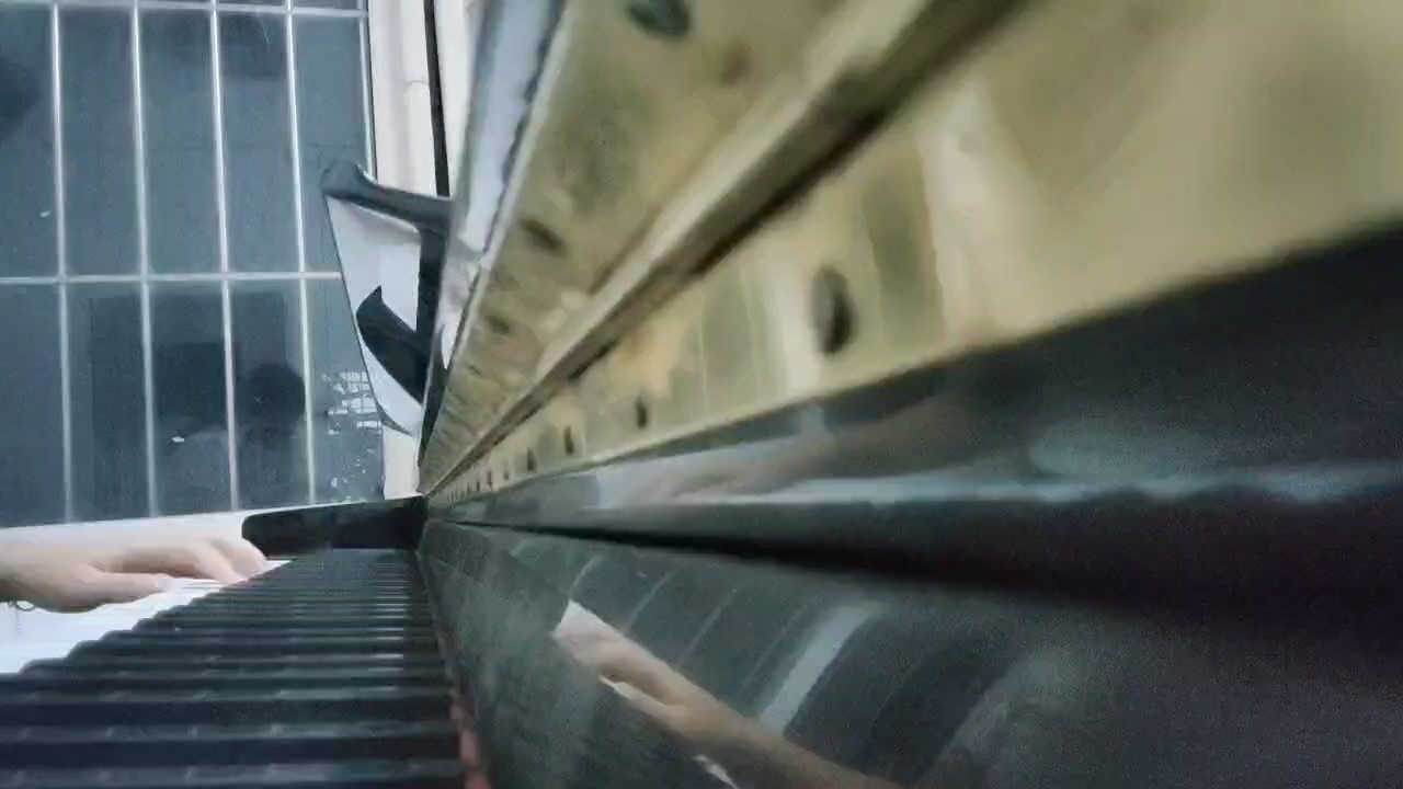 你出现的意义直到你离开那天我也没懂。