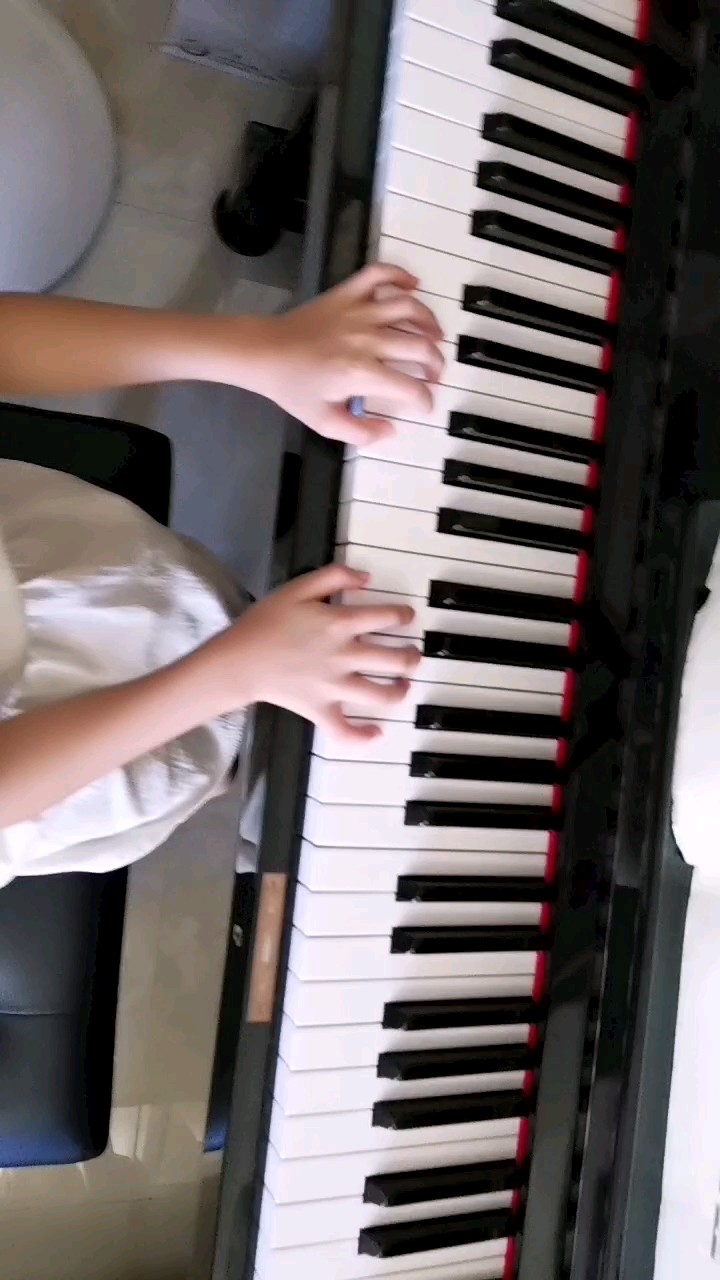 今天的曲子就是这样，喜欢的就关注我一下