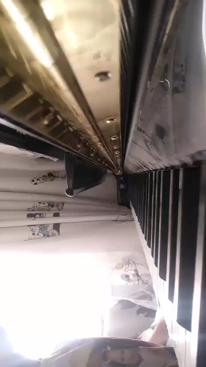 琴该调音了，先凑合着听吧