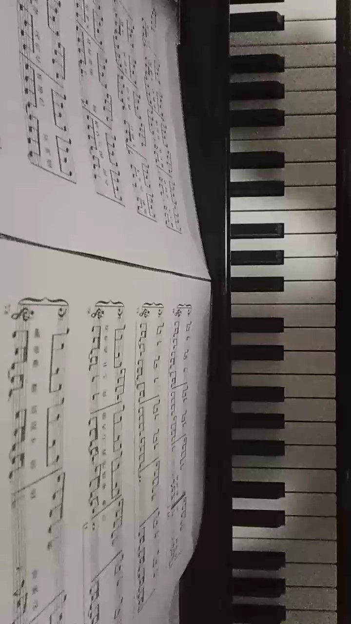 可能弹得不是很好，见谅一下😁