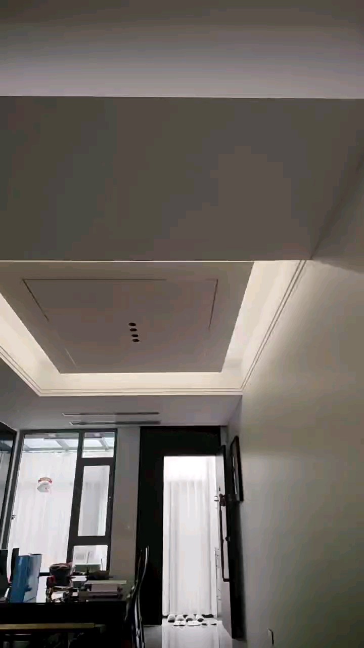 大鱼与海棠。
