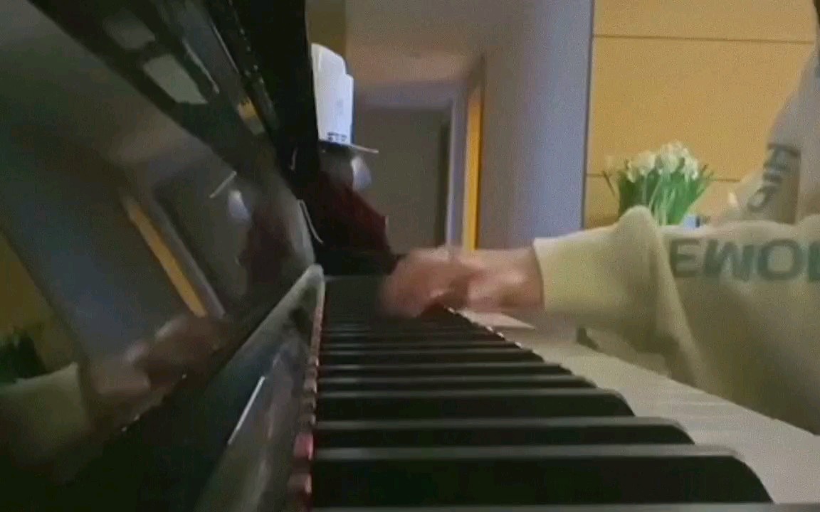 睡不着的小朋友来找我聊聊天吧。可以说说最近的烦心事 我会认真听。