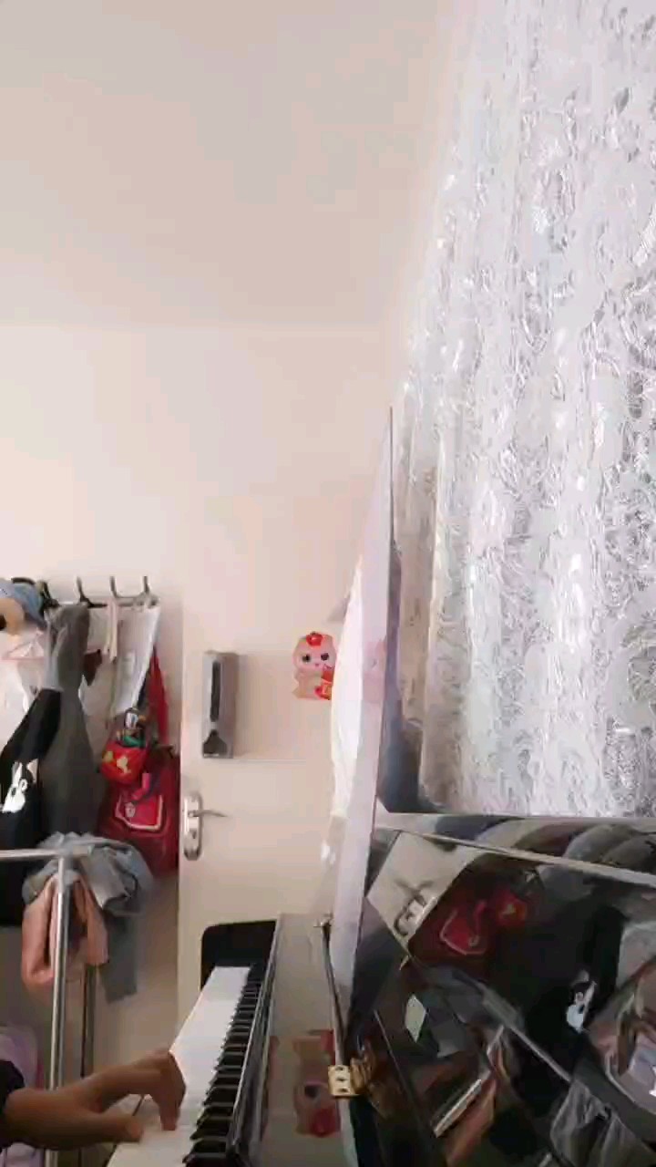 整本书都弹完了，又弹一遍。