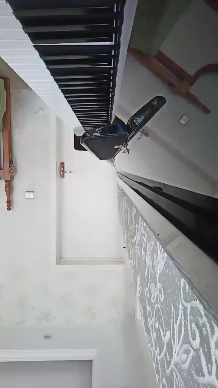 拿反了！૮๑′0`๑ა