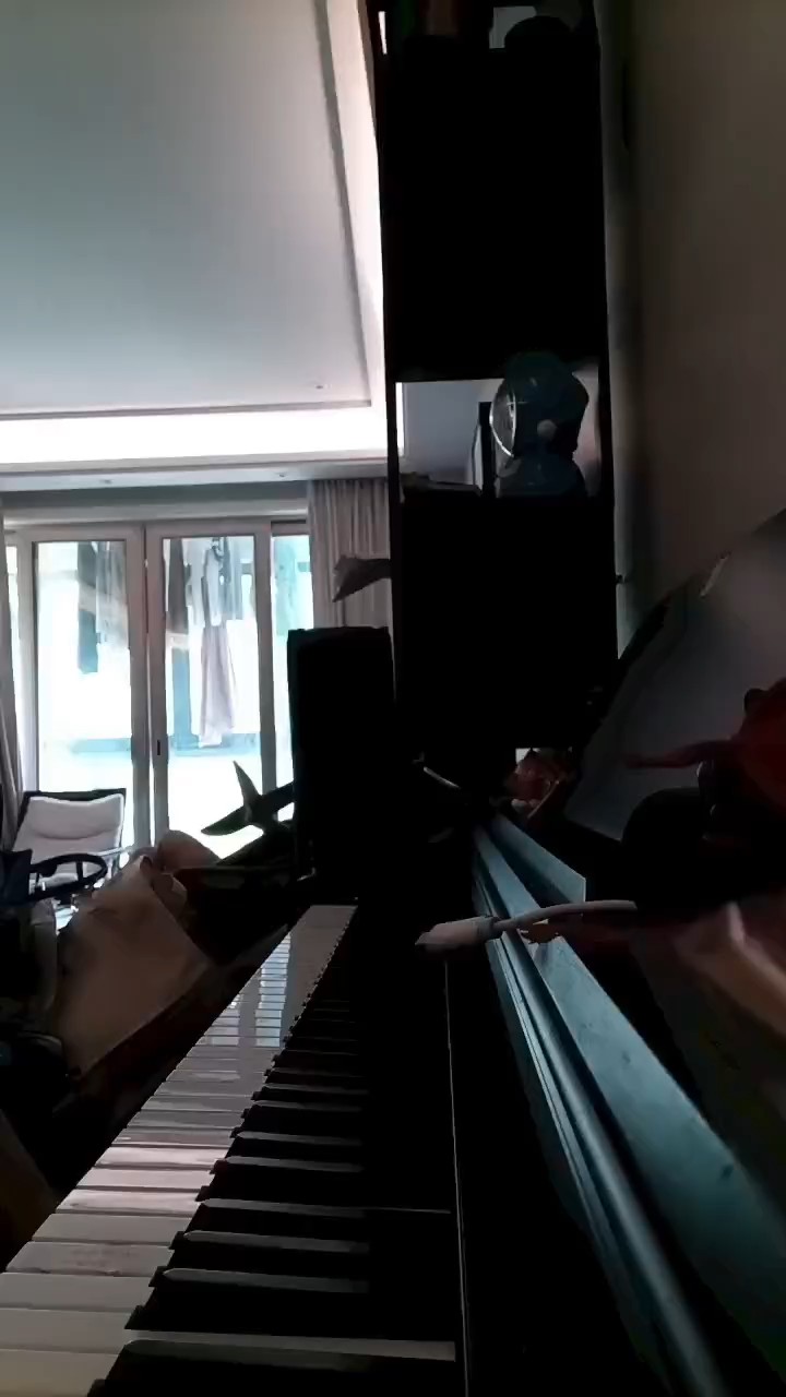 第一个视频，感谢观看。😅