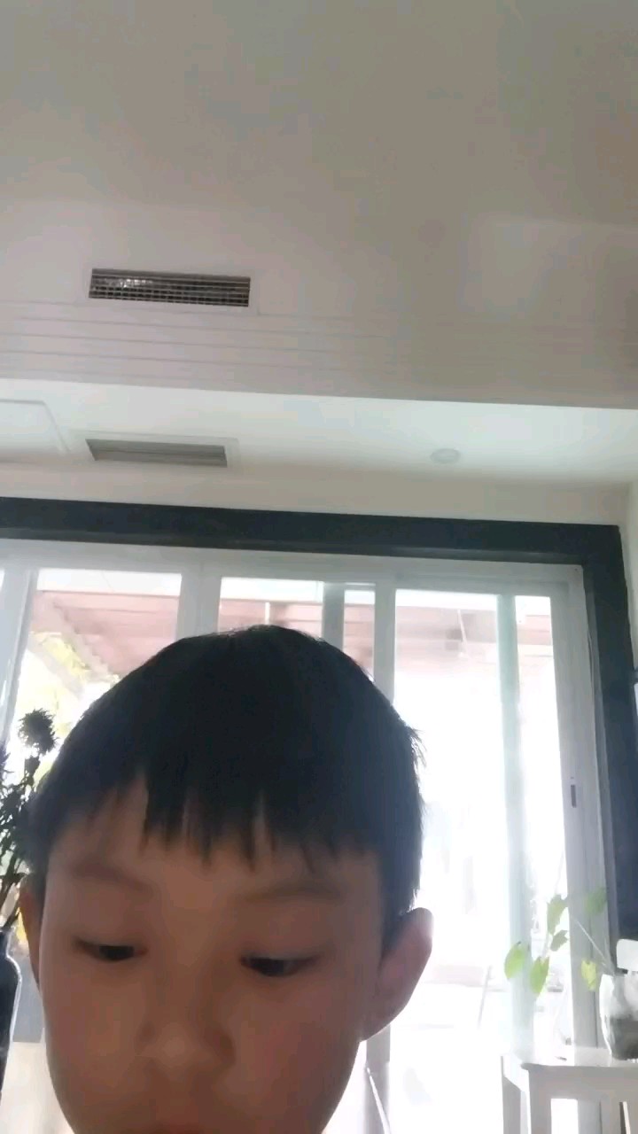 因为没有老师指导，所以我谈的还是不熟