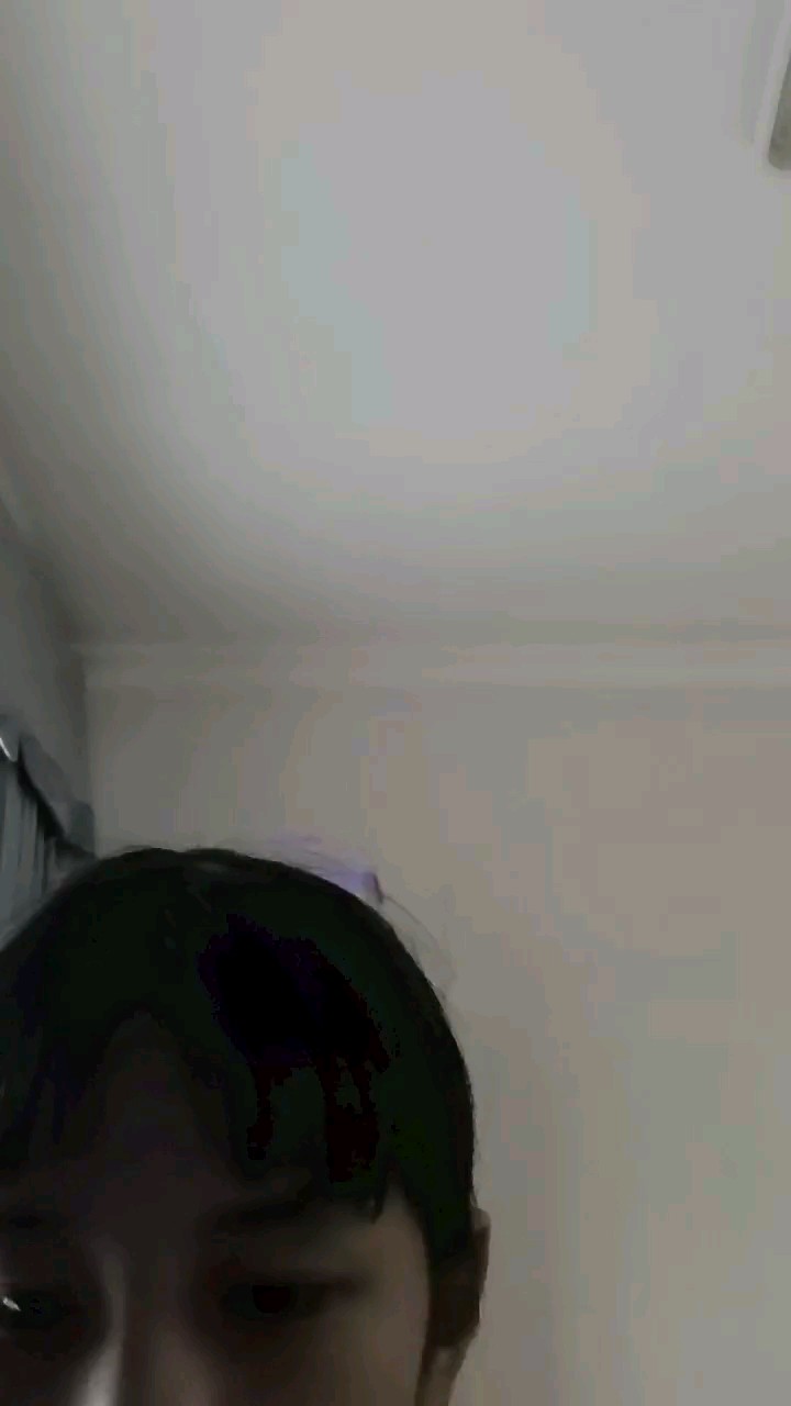 水边的阿狄丽娜，这首曲子弹得不是很熟。但希望大家可以给我点赞