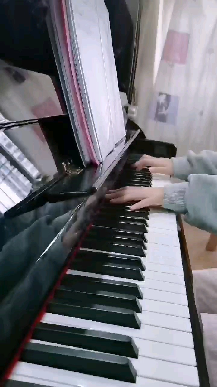 练习版，老妈拍的，这版谱子好难，不过好听～