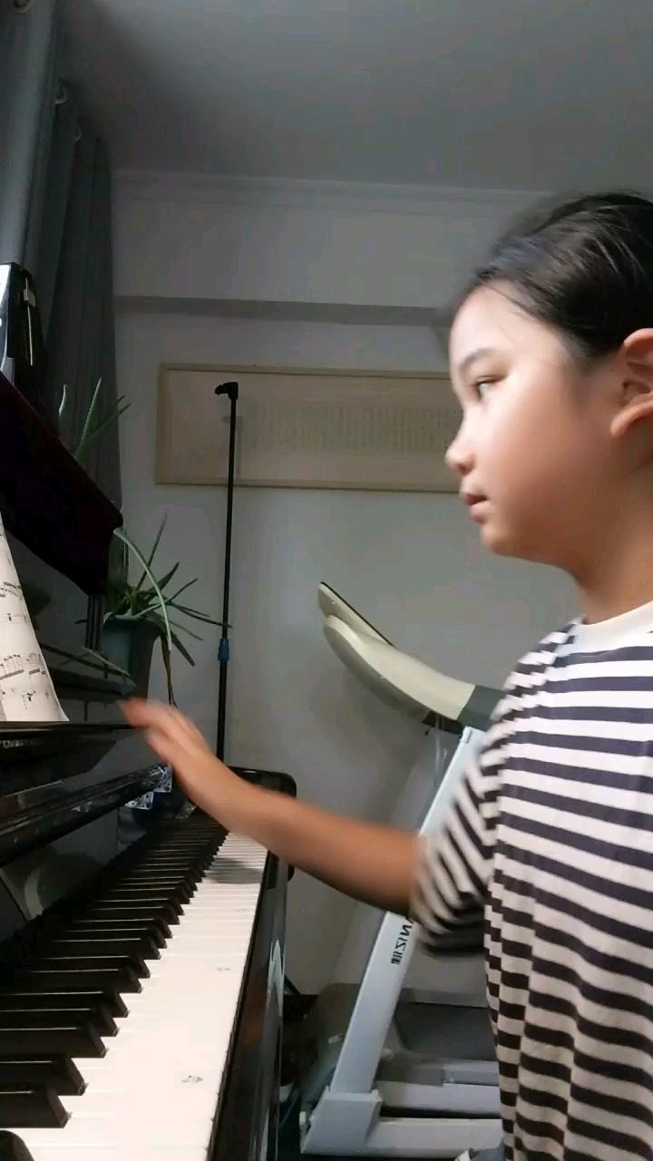 感觉拉完了，我妈说离口气差了一个银河那么远能送给小花鼓励一下吗？才10岁四年级