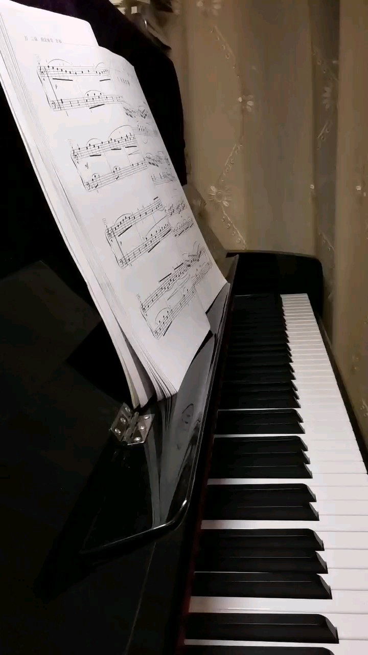 弹了n遍才弹好的