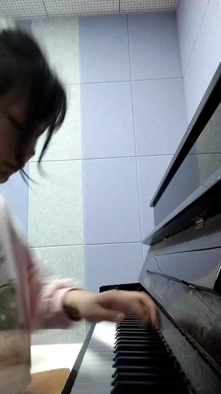 刚练了一个月，有些不熟练，希望大家可以指点我一下…谢谢