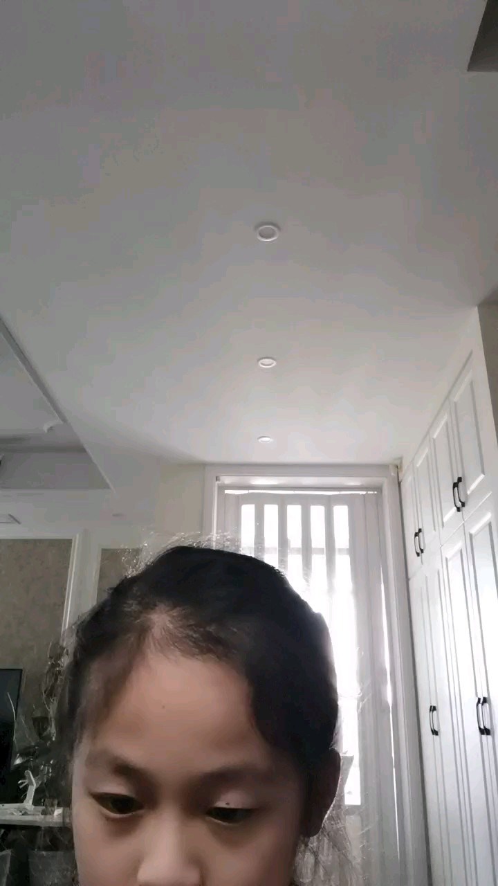 去年刚刚考三级，今年来考六级了，刚刚练了两周，每天一小时就练出来了，不太好，不喜勿喷，
还有就是一件事，有人在钉钉上面认识我吗？
钉钉名称：꧁༺🍶Fairy.刘旻轩💐上课ᥬ🌚᭄💢 ✎ℳ꧂