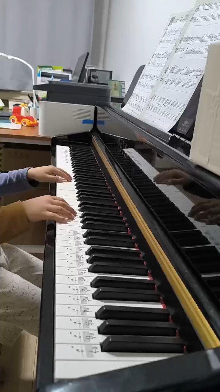 请大家多多指教😊