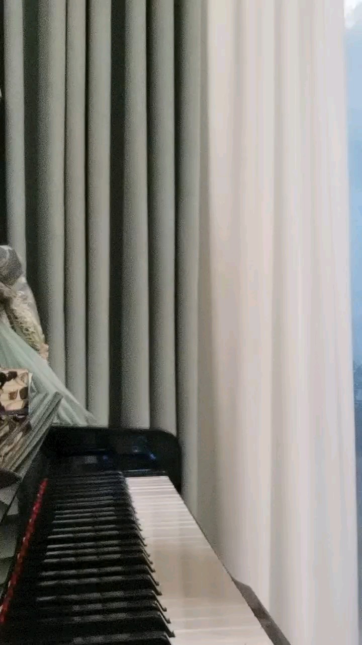 隨便彈了彈