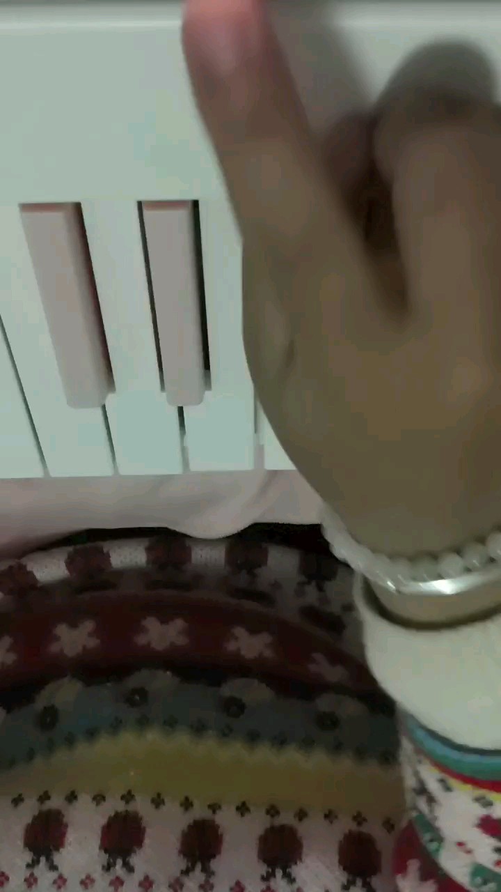 自学的,不好听，轻点喷(◍•ᴗ•◍)