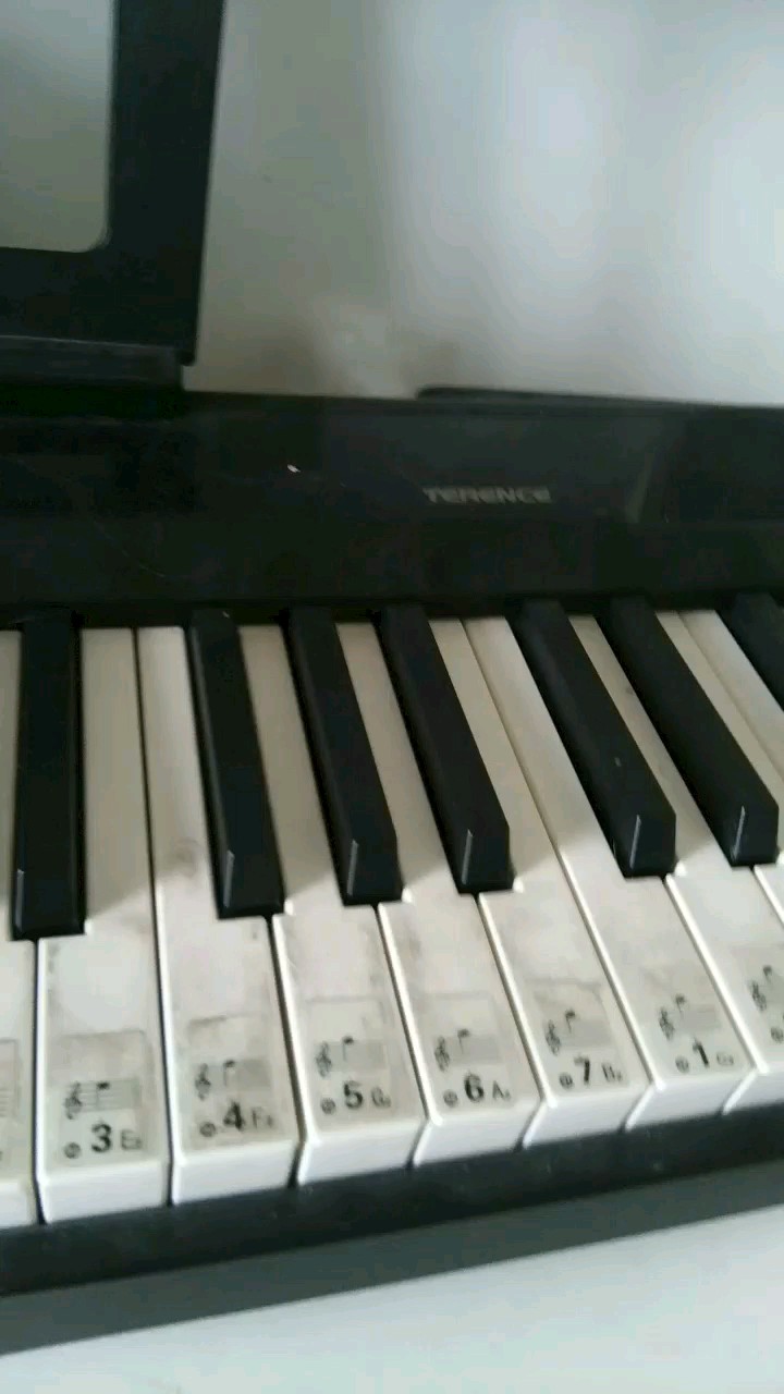 片段，刚学的有点卡。