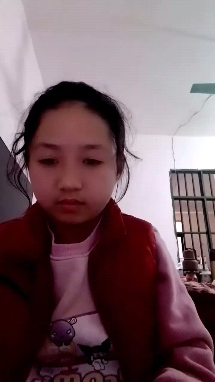 不好意思，只会弹一半的