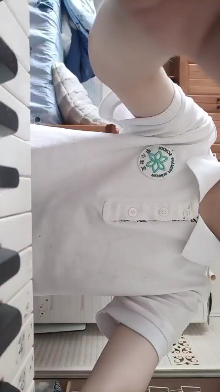 因为觉得好听，然后陶醉，停不下来了，所以多弹了几遍，请大家谅解。